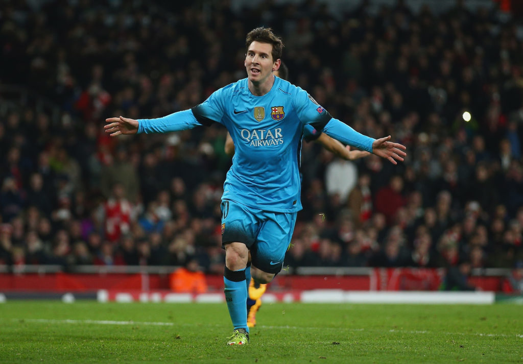 Arsenal FC v FC Barcelona - UEFA Champions League Round of 16: First Leg