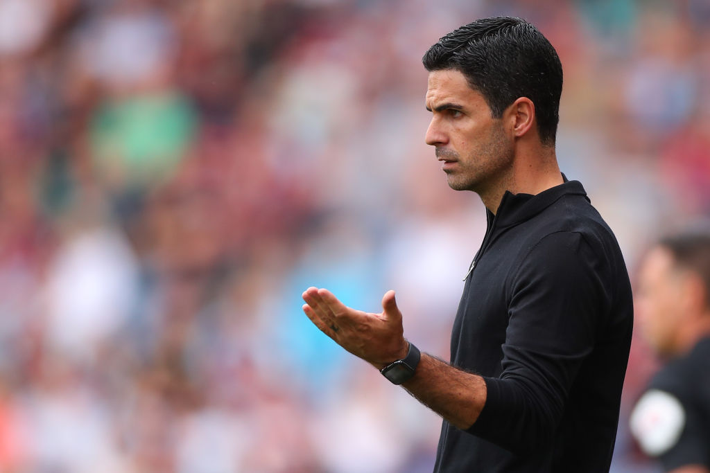 Arteta skill in Arsenal training