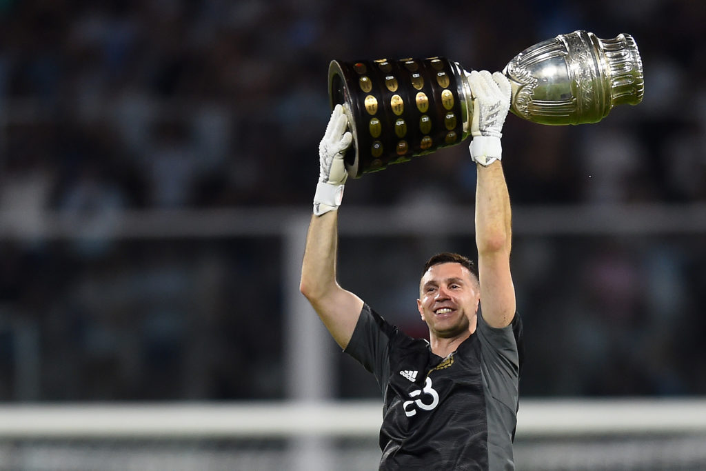 Guglielmo Vicario Emiliano Martinez Arsenal