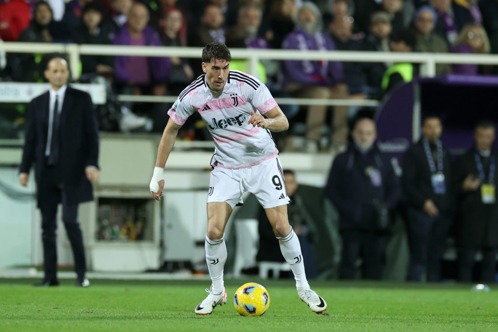 Juventus striker Dusan Vlahovic in Serie A action vs ACF Fiorentina amid transfer interest from Arsenal manager Mikel Arteta