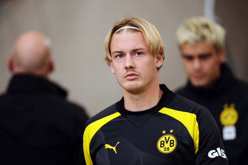 VfB Stuttgart v Borussia Dortmund - Bundesliga