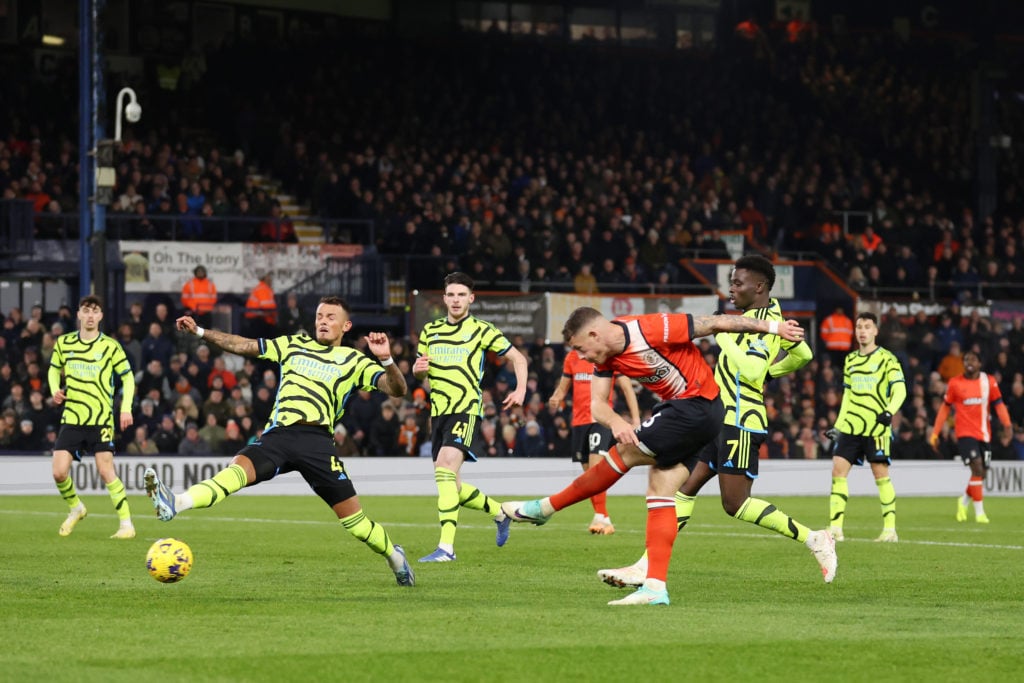 Luton Town v Arsenal FC - Premier League