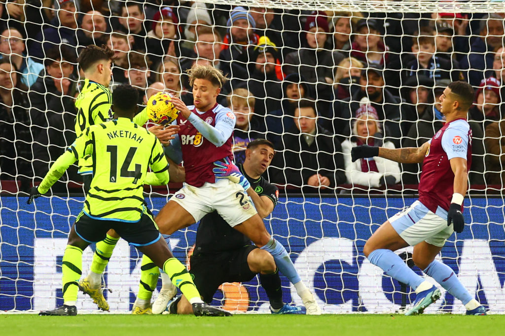 Aston Villa v Arsenal FC - Premier League