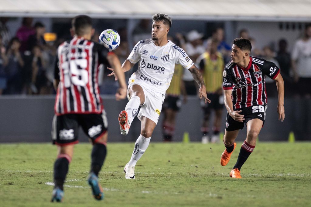 Santos v São Paulo - Brasileirao 2023