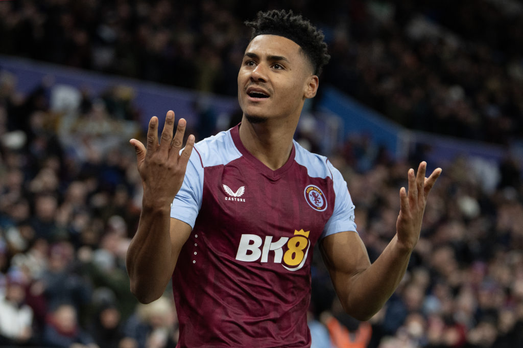 Aston Villa v Arsenal FC - Premier League