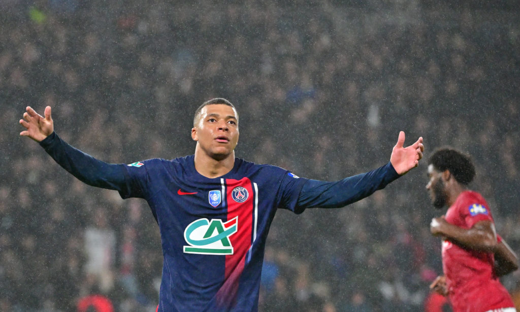 Paris Saint-Germain v Stade Brestois - French Cup