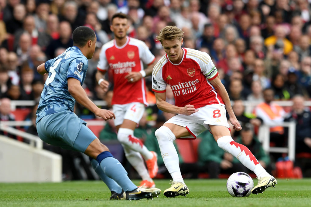Arsenal FC v Aston Villa - Premier League