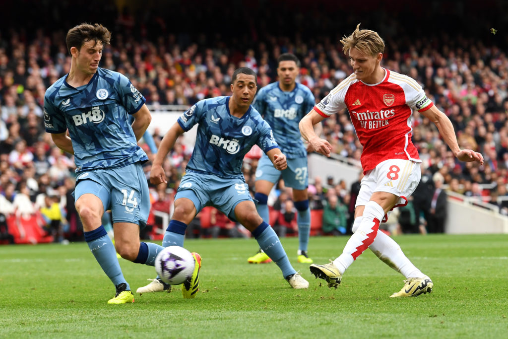 Arsenal FC v Aston Villa - Premier League