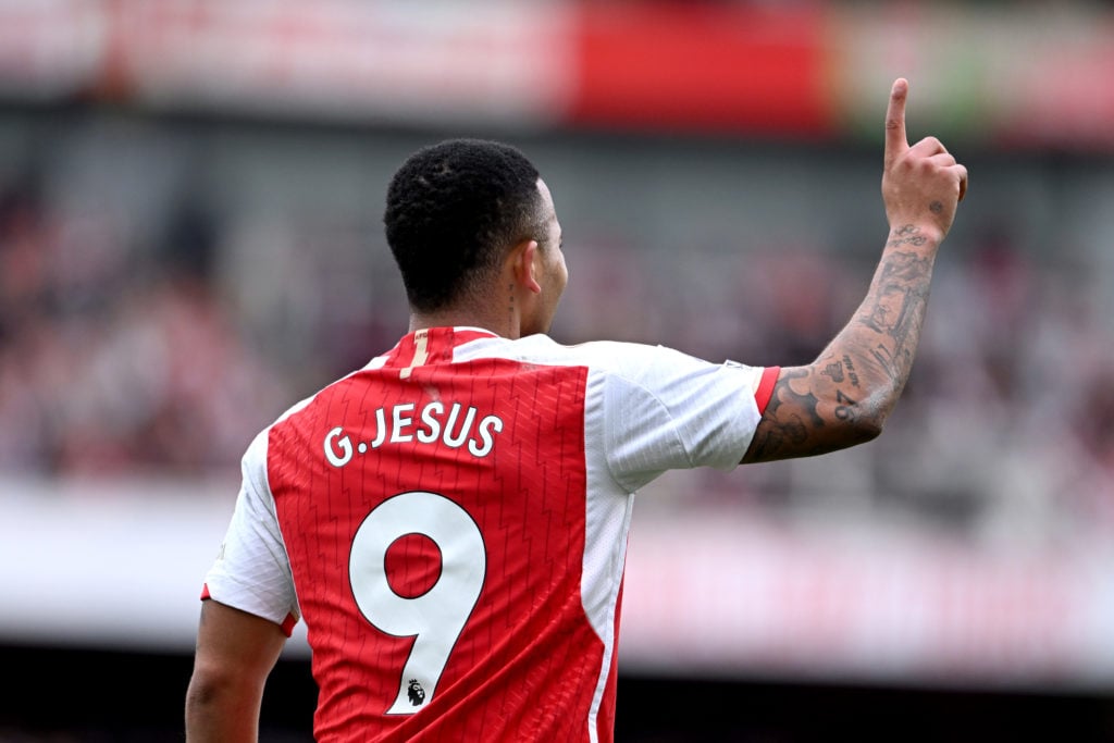 Arsenal FC v Aston Villa - Premier League