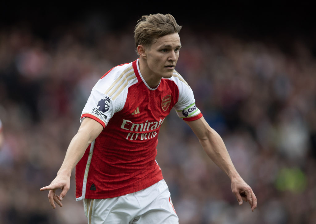 Arsenal FC v Aston Villa - Premier League