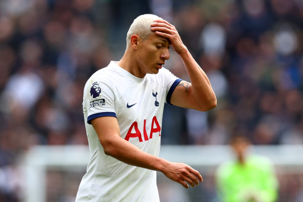 Richarlison looking dejected during an Arsenal game