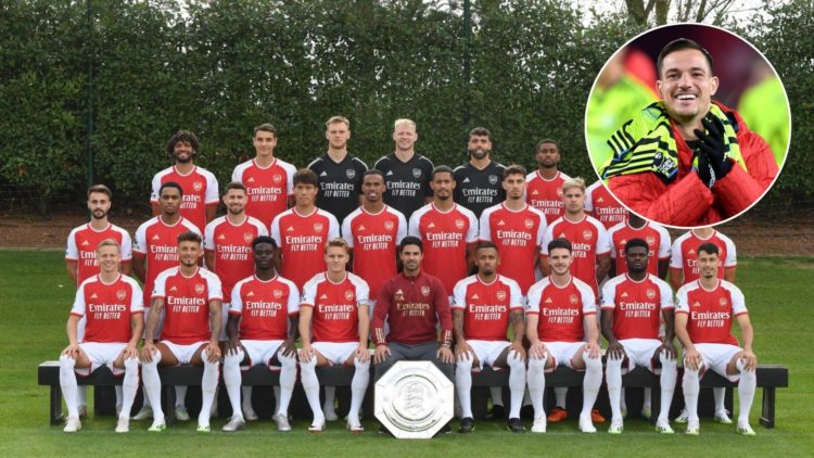 Image of the Arsenal team. Inset, image of Cedric Saores clapping his hands.