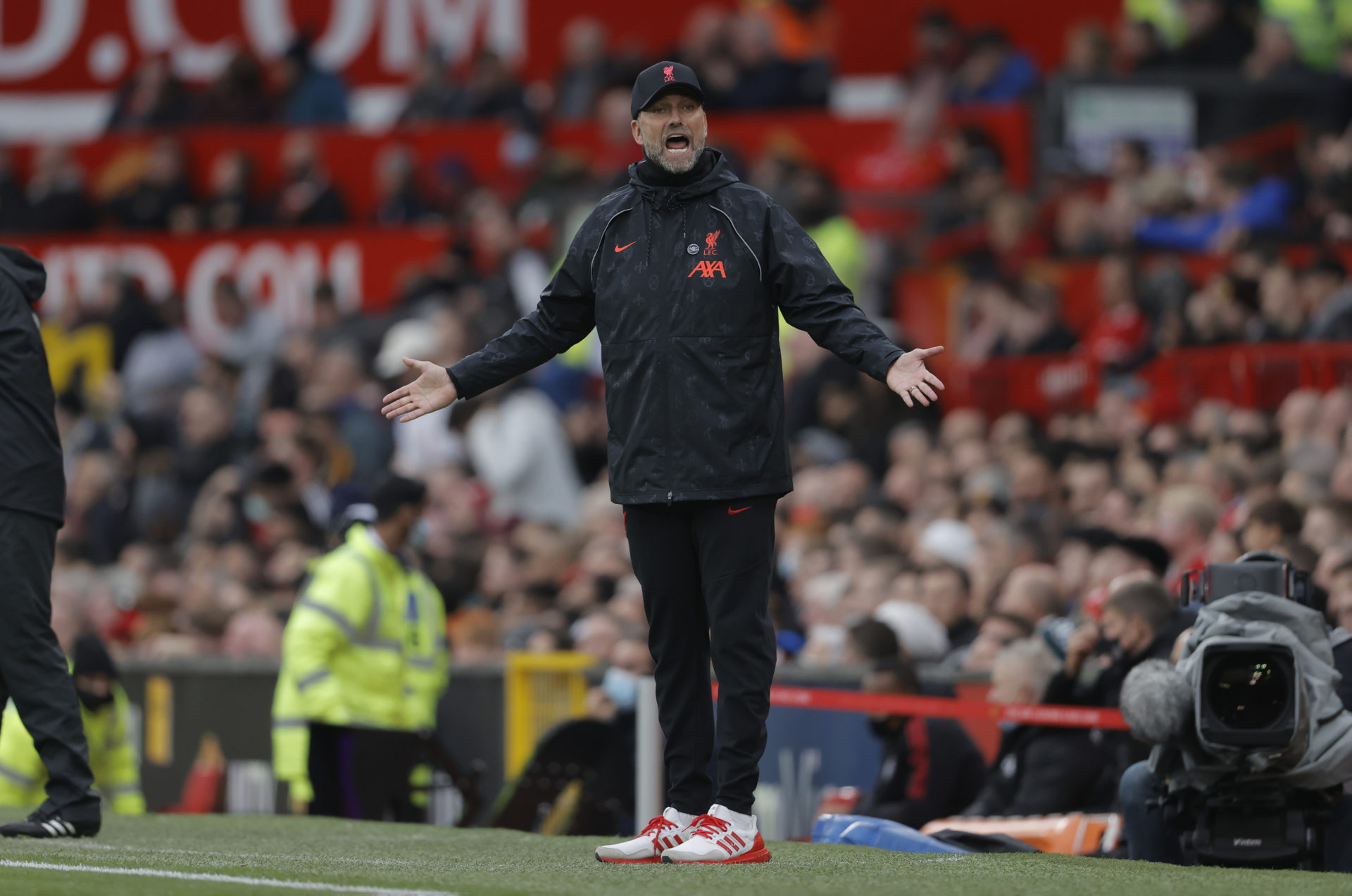 Manchester United v Liverpool Premier League