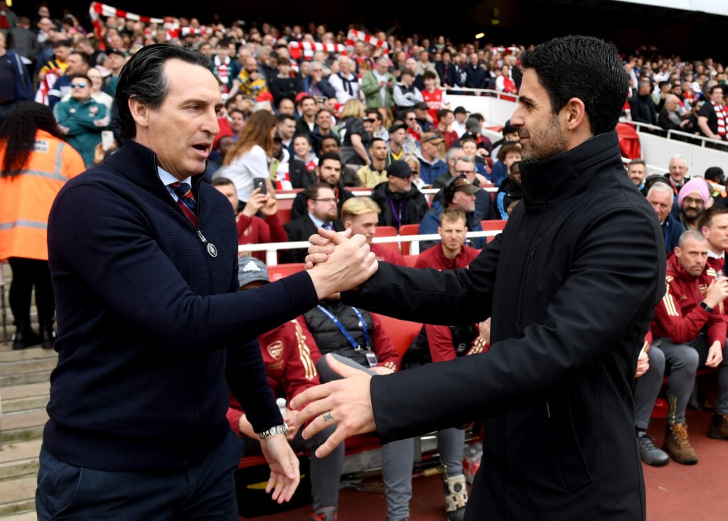 Unai Emery and Mikel Arteta shake hands