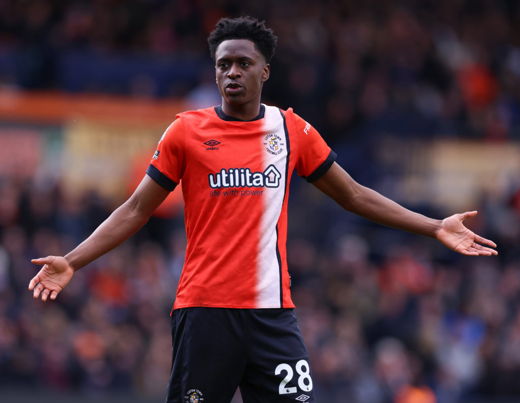 Luton Town v Brentford FC - Premier League