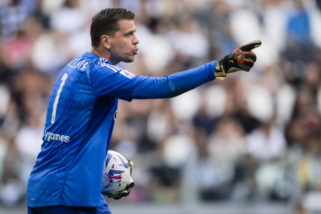 Wojciech Szczesny of Juventus FC gestures during the Serie A