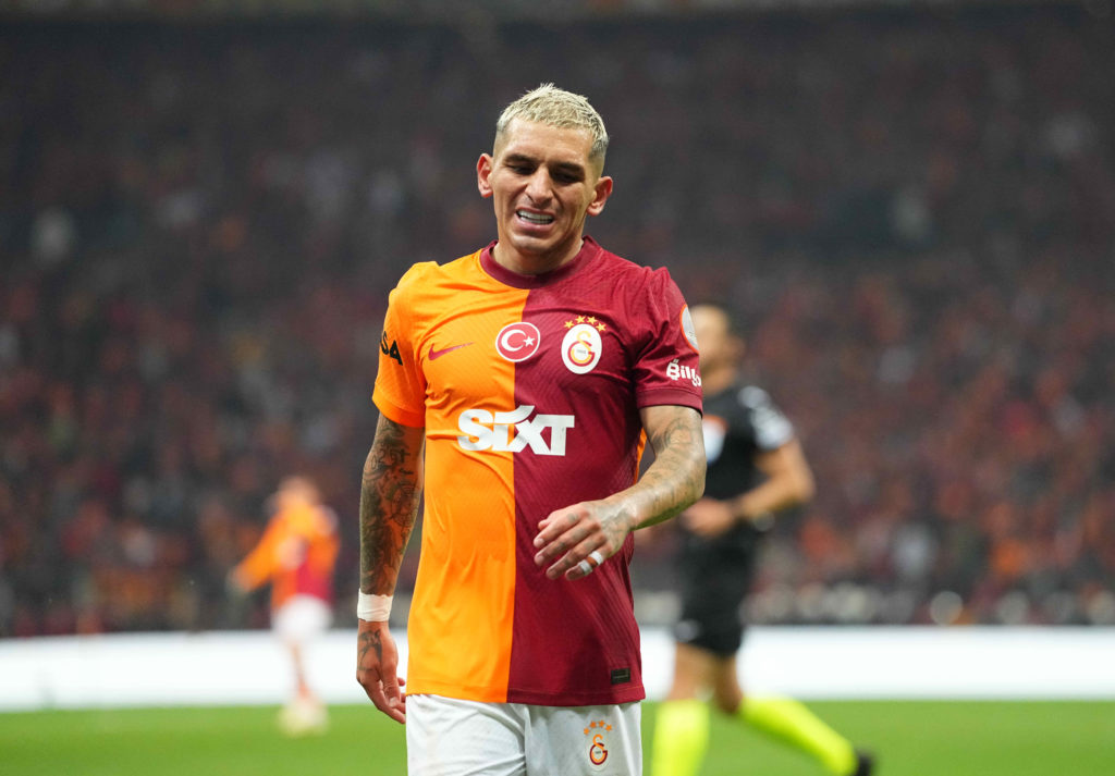 Galatasaray v Fenerbahce - Turkish Super League