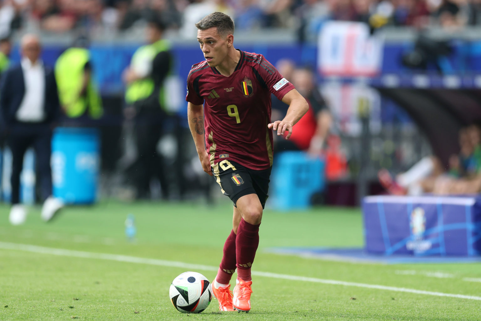 Belgian media's brutal Leandro Trossard verdict as Arsenal star drops ...