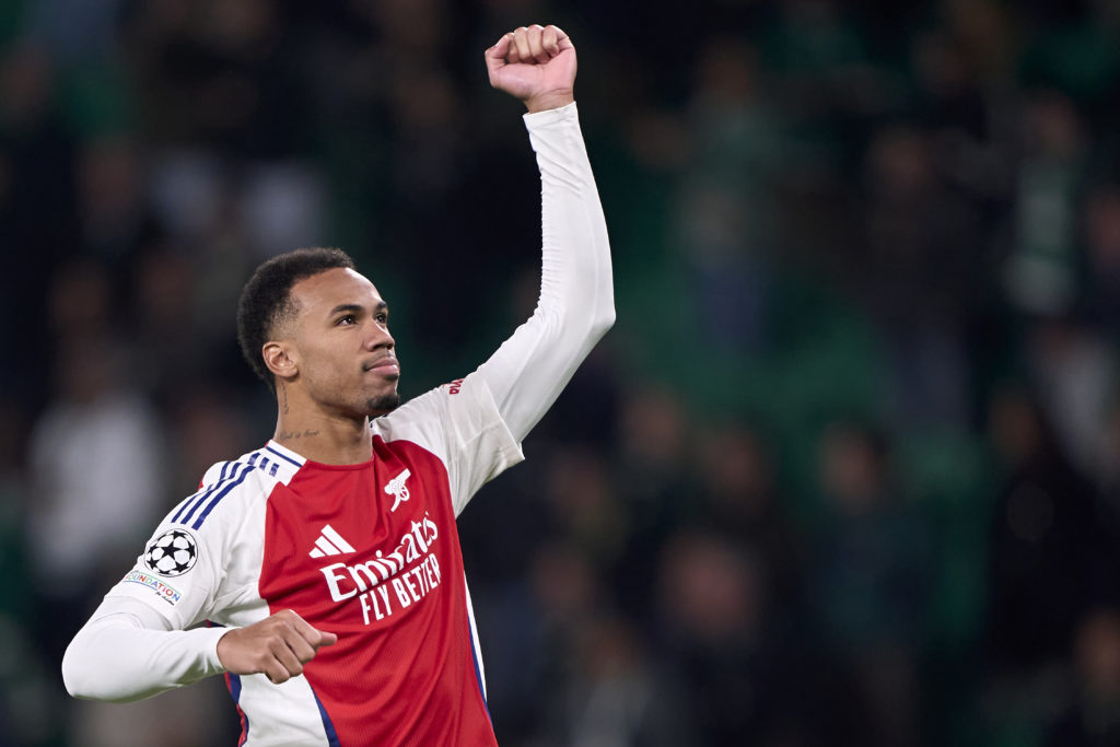 Gabriel Magalhaes celebrates during an Arsenal game