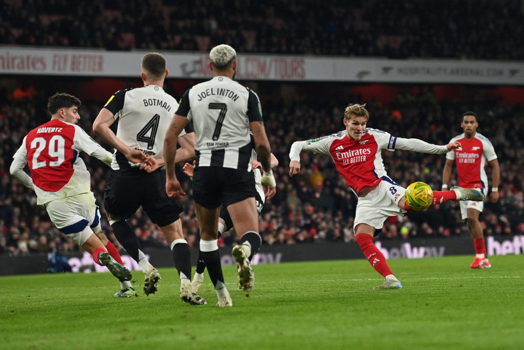 FBL-ENG-LCUP-ARSENAL-NEWCASTLE
