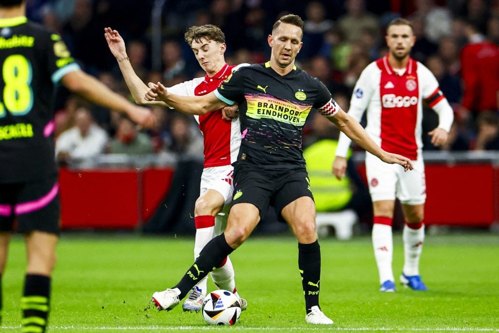 FBL-NED-EREDIVISIE-AJAX-EINDHOVEN