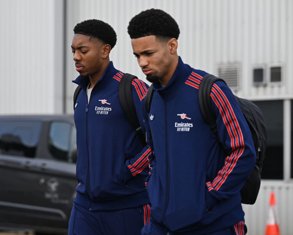 Arsenal Board the Team Flight for Dubai Training Camp