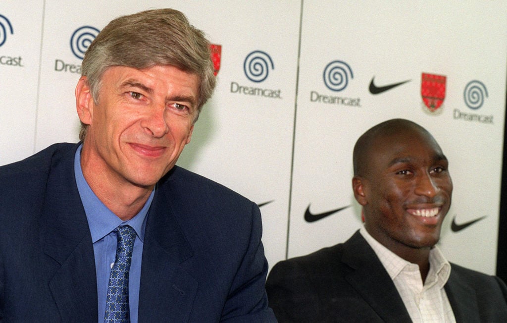 Sol Campbell and Arsene Wenger in the former's unveiling at Arsenal