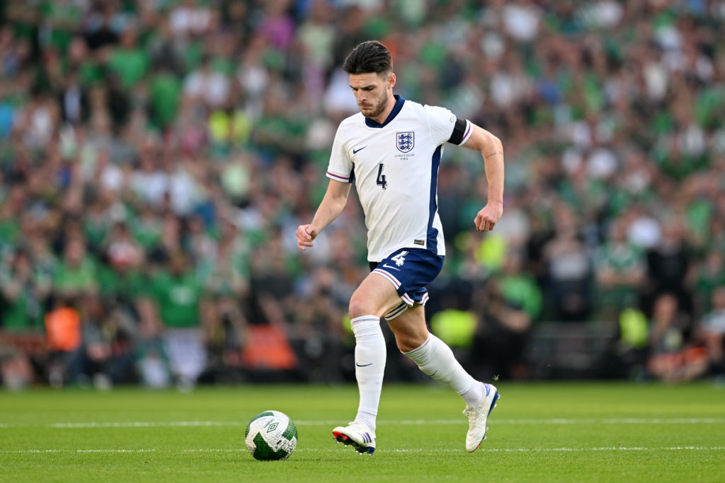 Republic of Ireland v England - UEFA Nations League 2024/25 League B Group B2