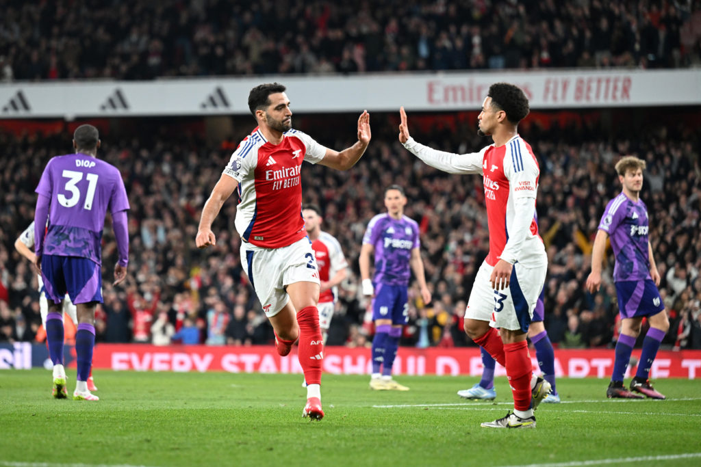 Arsenal FC v Fulham FC - Premier League