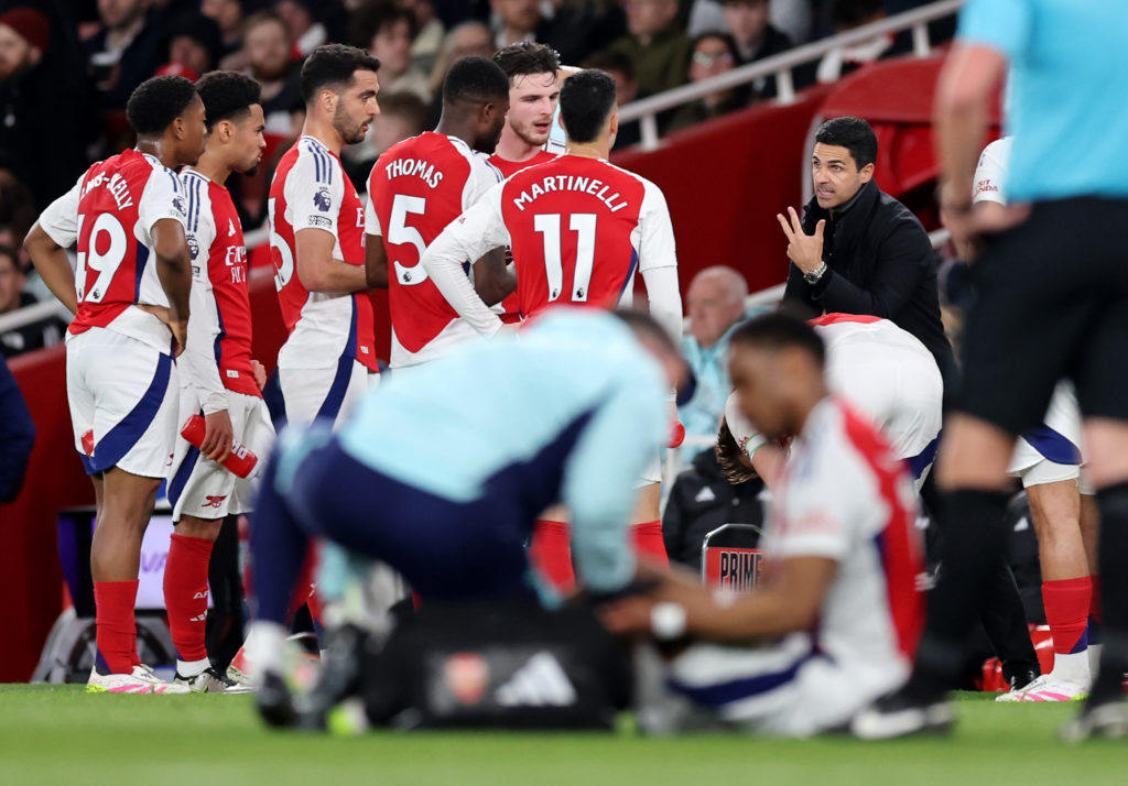 Arsenal FC v Fulham FC - Premier League
