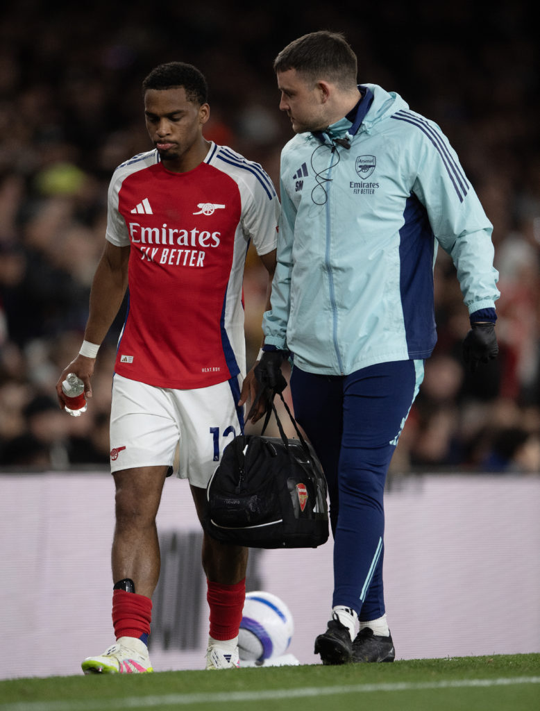 Arsenal FC v Fulham FC - Premier League