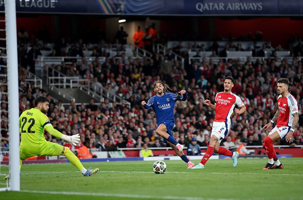 Arsenal FC v Paris Saint-Germain - UEFA Champions League 2024/25 Semi Final First Leg