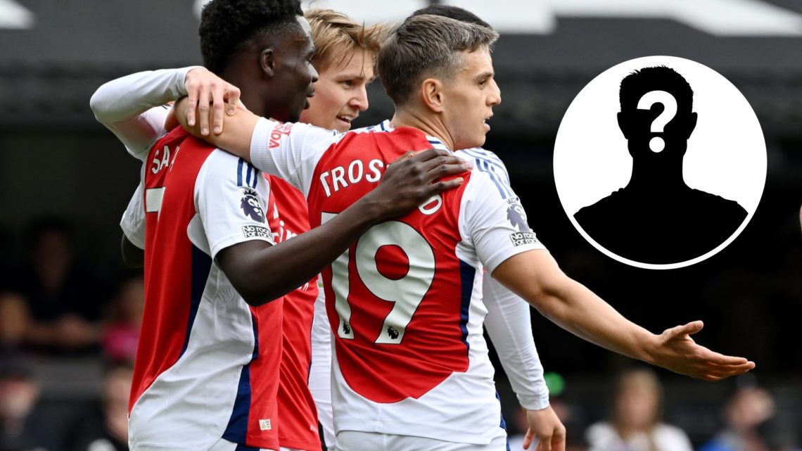 Leandro Trossard celebrates with teammates during the Premier League match between Ipswich Town FC and Arsenal.