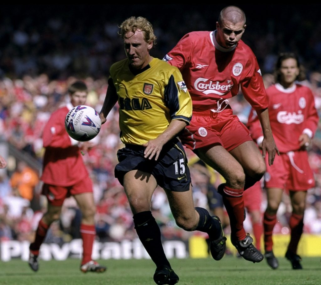 Ray Parlour of Arsenal Dominic Matteo of Liverpool