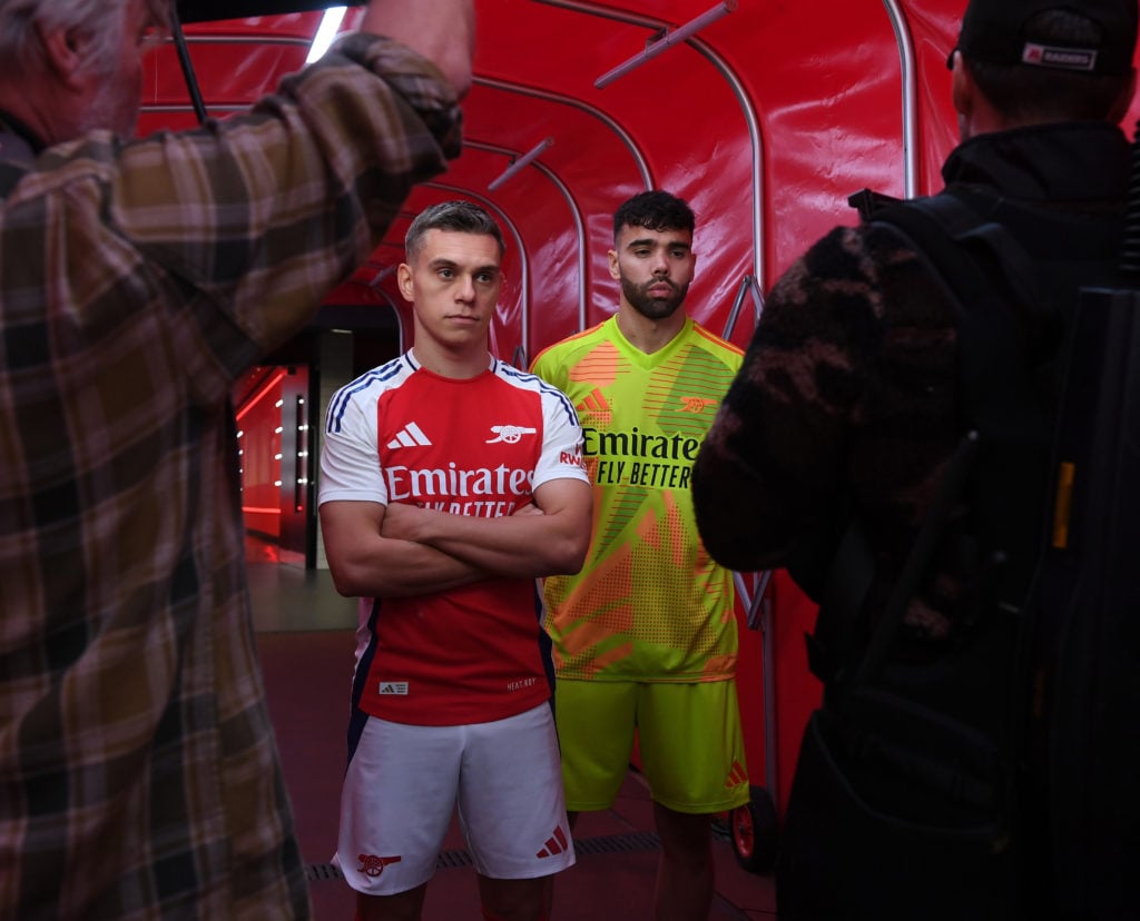 Arsenal Unveil New Home Kit for Season 2024/25