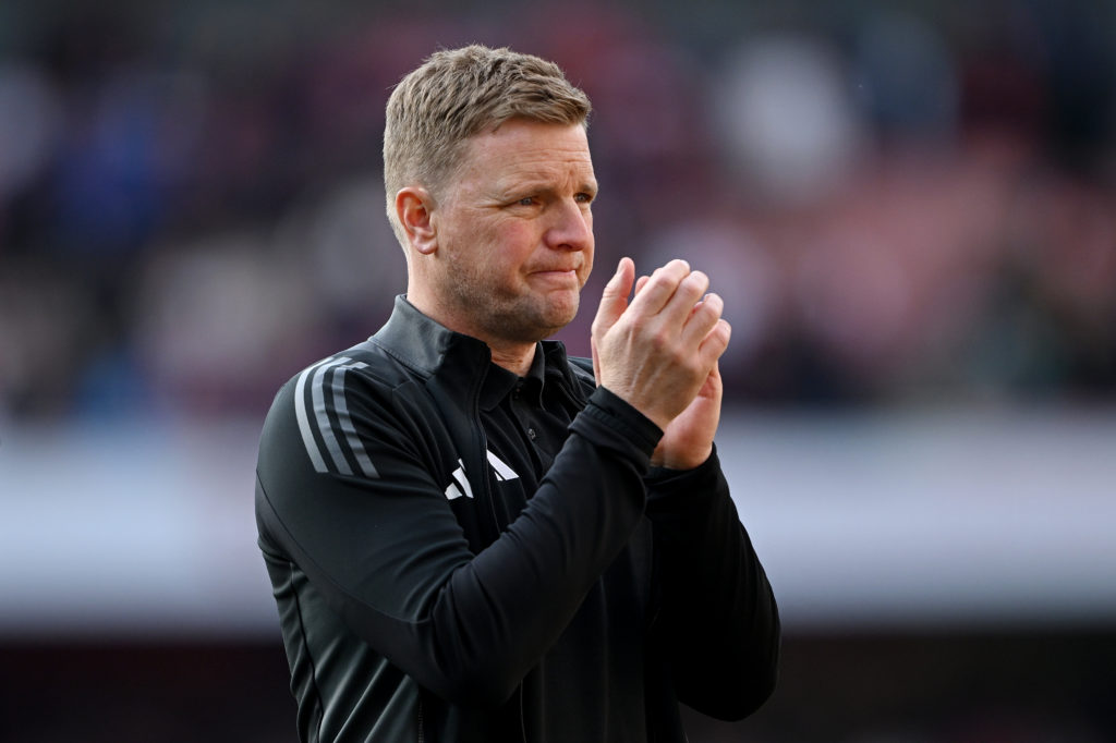 Eddie Howe applauds the fans after a Newcastle United game