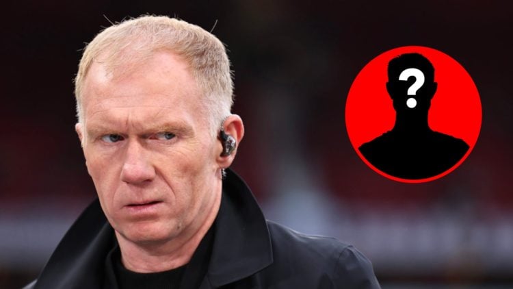 Paul Scholes looks on during a Manchester United game alongside a mystery player inset