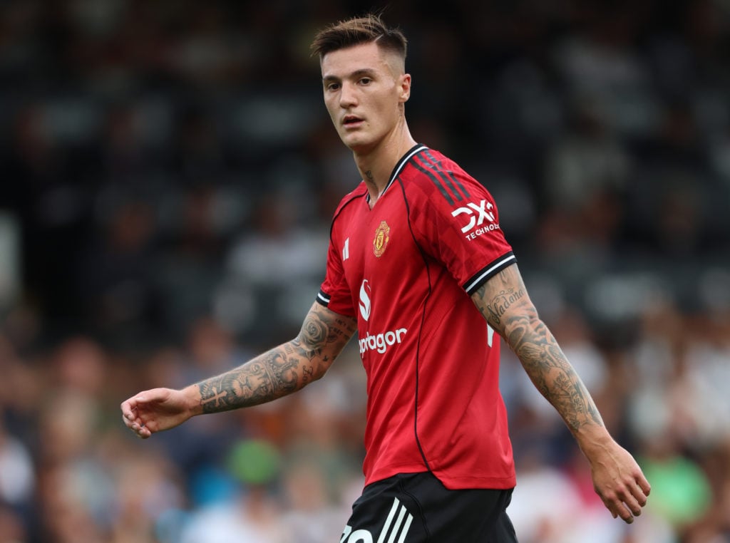Benjamin Sesko looks on during Fulham v Manchester United