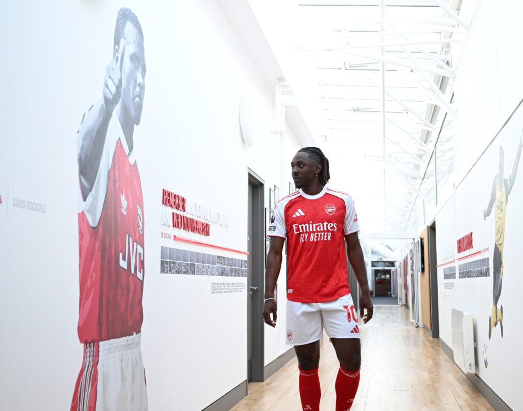 Arsenal Unveil New Signing