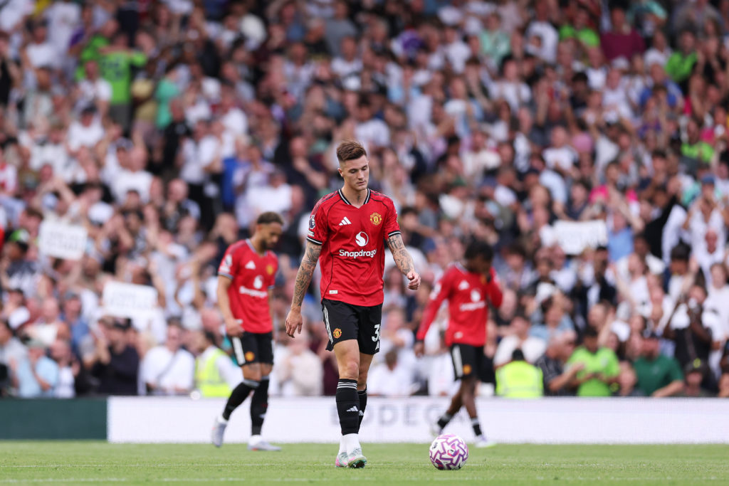 Fulham v Manchester United - Premier League