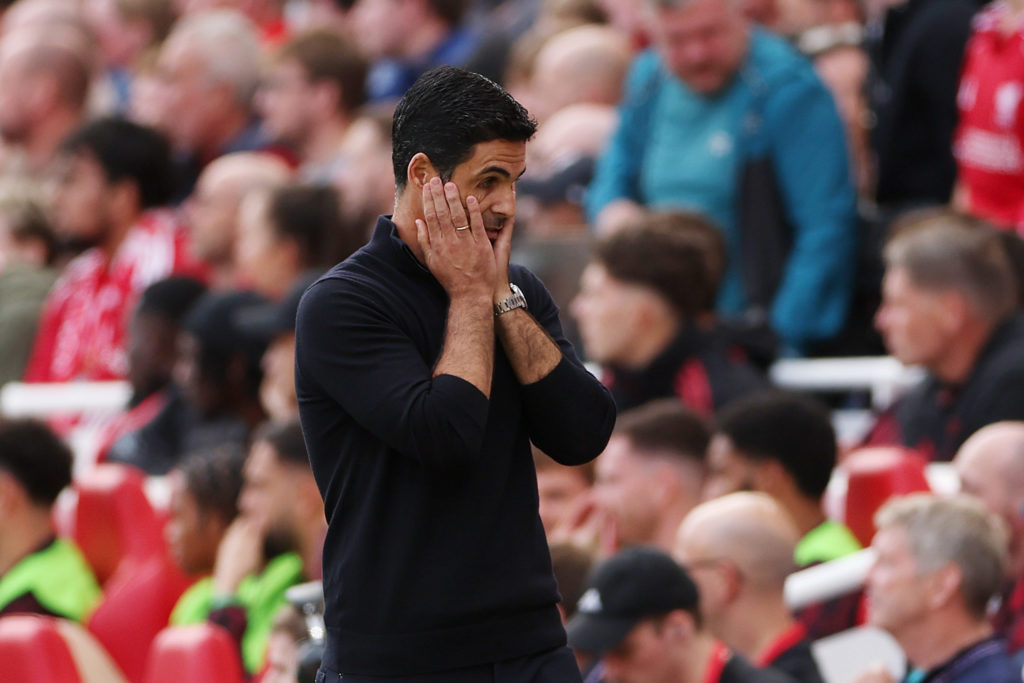 Mikel Arteta reacts during Liverpool vs Arsenal
