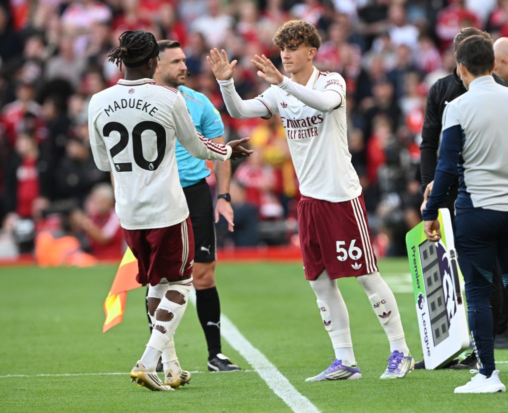 (R) Arsenal substitute Max Dowman comes on for (L) Noni Madueke during the Premier League match between Liverpool and Arsenal.