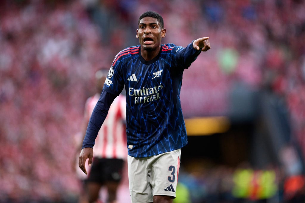 Cristhian Mosquera giving out instructions during an Arsenal game
