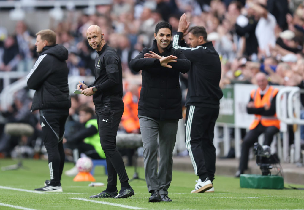 Mikel Arteta disagrees witha decision during Newcastle vs Arsenal