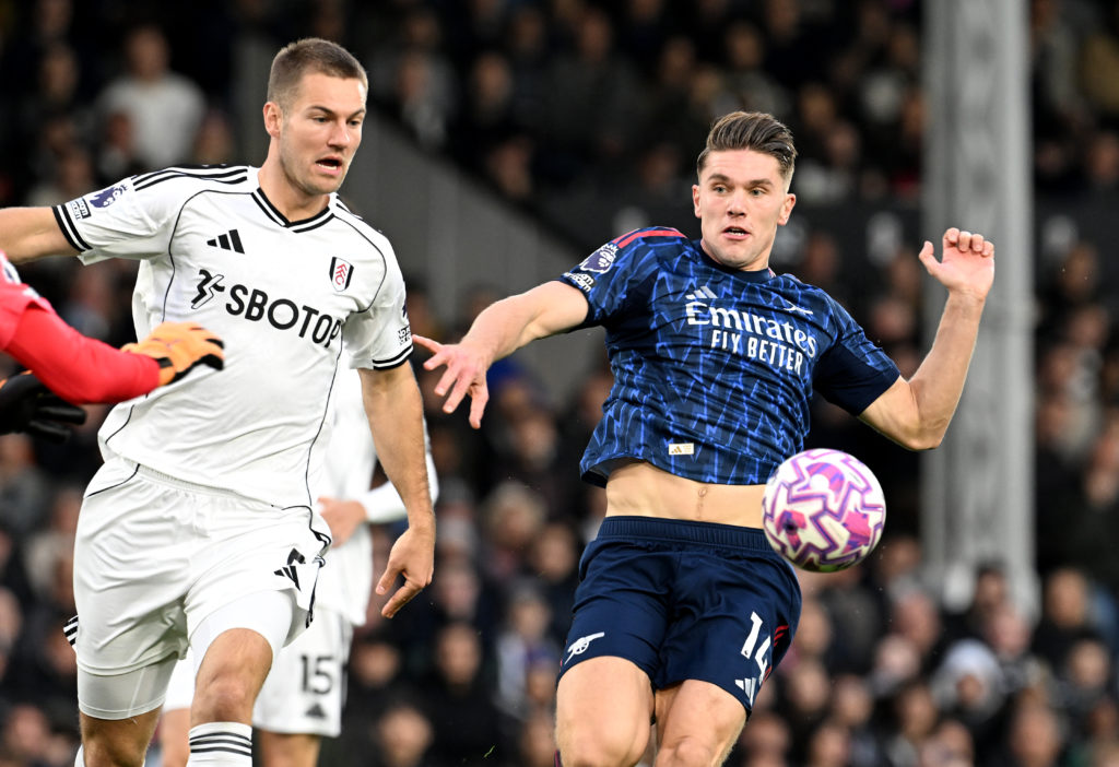 Viktor Gyoekeres of Arsenal battles for possession with Joachim Andersen of Fulham during the Premier League match between Fulham and Arsenal.