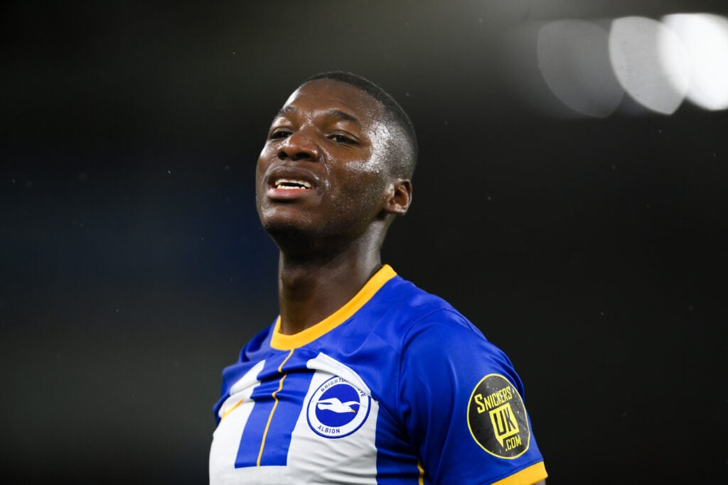 Moises Caicedo looking dejected during a Brighton game