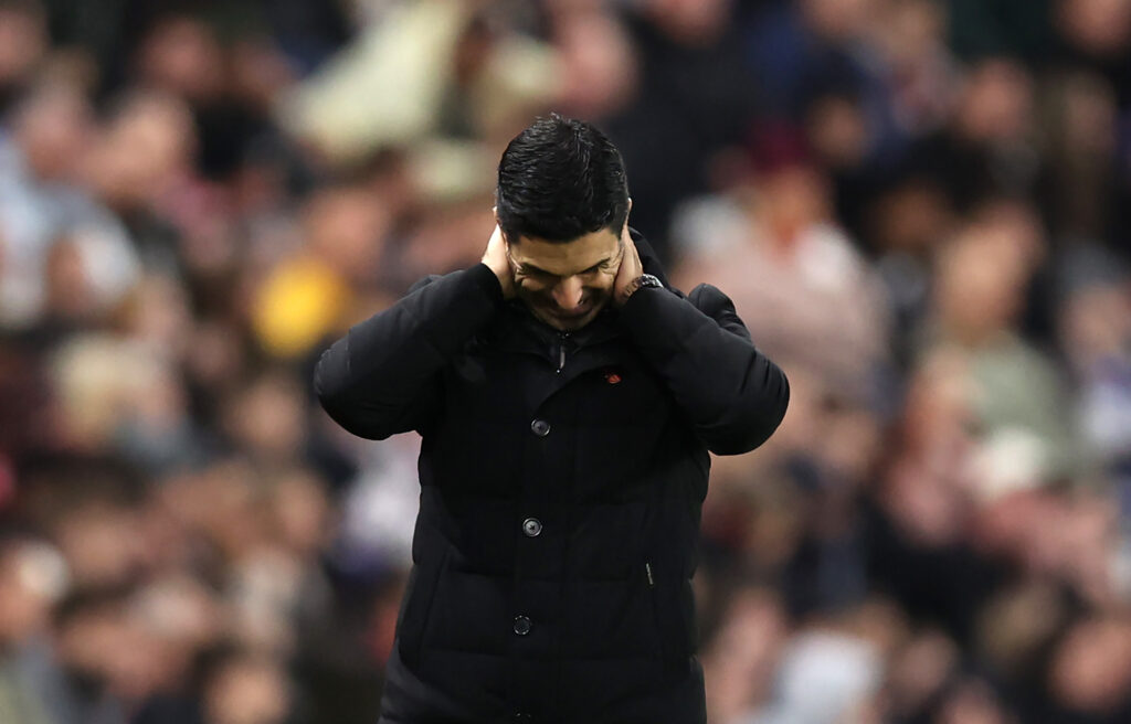 Mikel Arteta reacts during Sunderland vs Arsenal in the Premier League