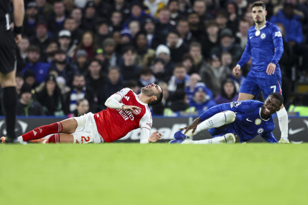 Mikel Merino screams in agony after a challenge by Moises Caicedo during Chelsea vs Arsenal
