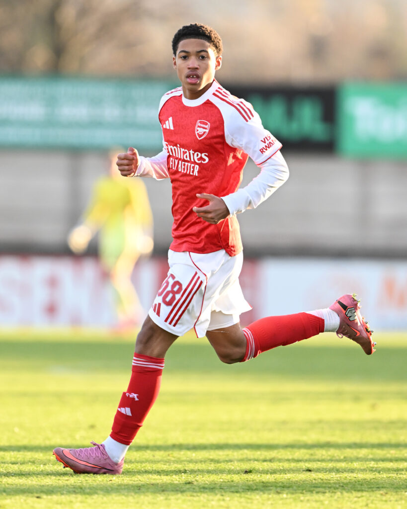 Emerson Nwaneri in action for the Arsenal youth team