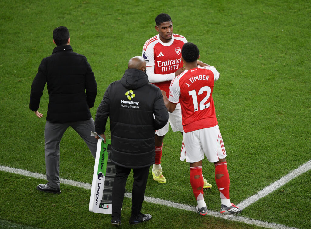 Cristhian Mosquera of Arsenal is substituted off for Jurrien Timber after appearing to pick up an injuring during the Premier League match between Arsenal and Brentford at Emirates Stadium